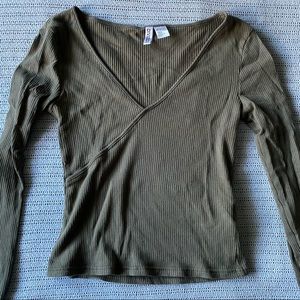 H&M Long Sleeve V Neck Top